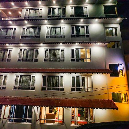 Hotel Golden Potala, Darjeeling Дарджилинг Экстерьер фото